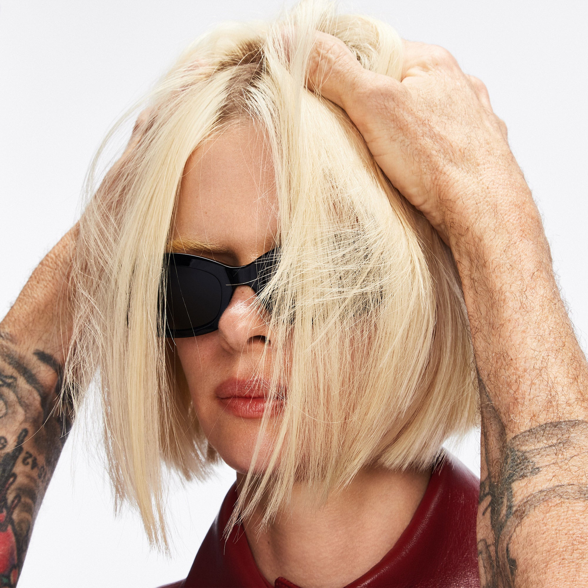 The Glassy Smooth Blowdry Spray
